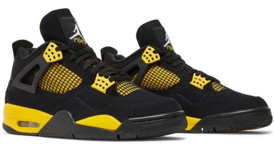Air Jordan 4 Retro Thunder 2023.
