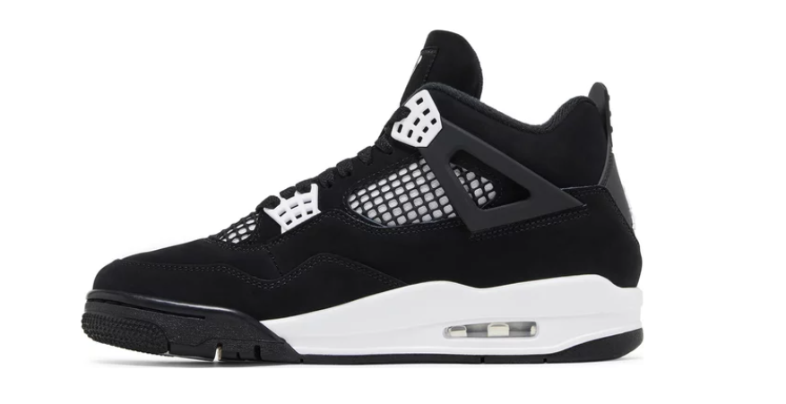 Air Jordan 4 Retro White Thunder.